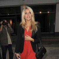 Holly Willoughby - ,London Fashion Week Spring Summer 2012 - Very.co.uk - Outside | Picture 83394